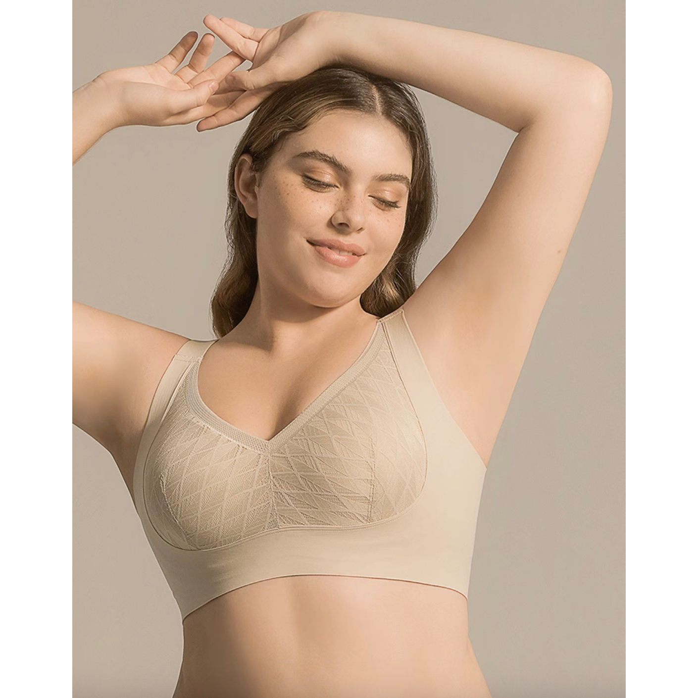 Sylvia Wireless Lace Minimiser Bra