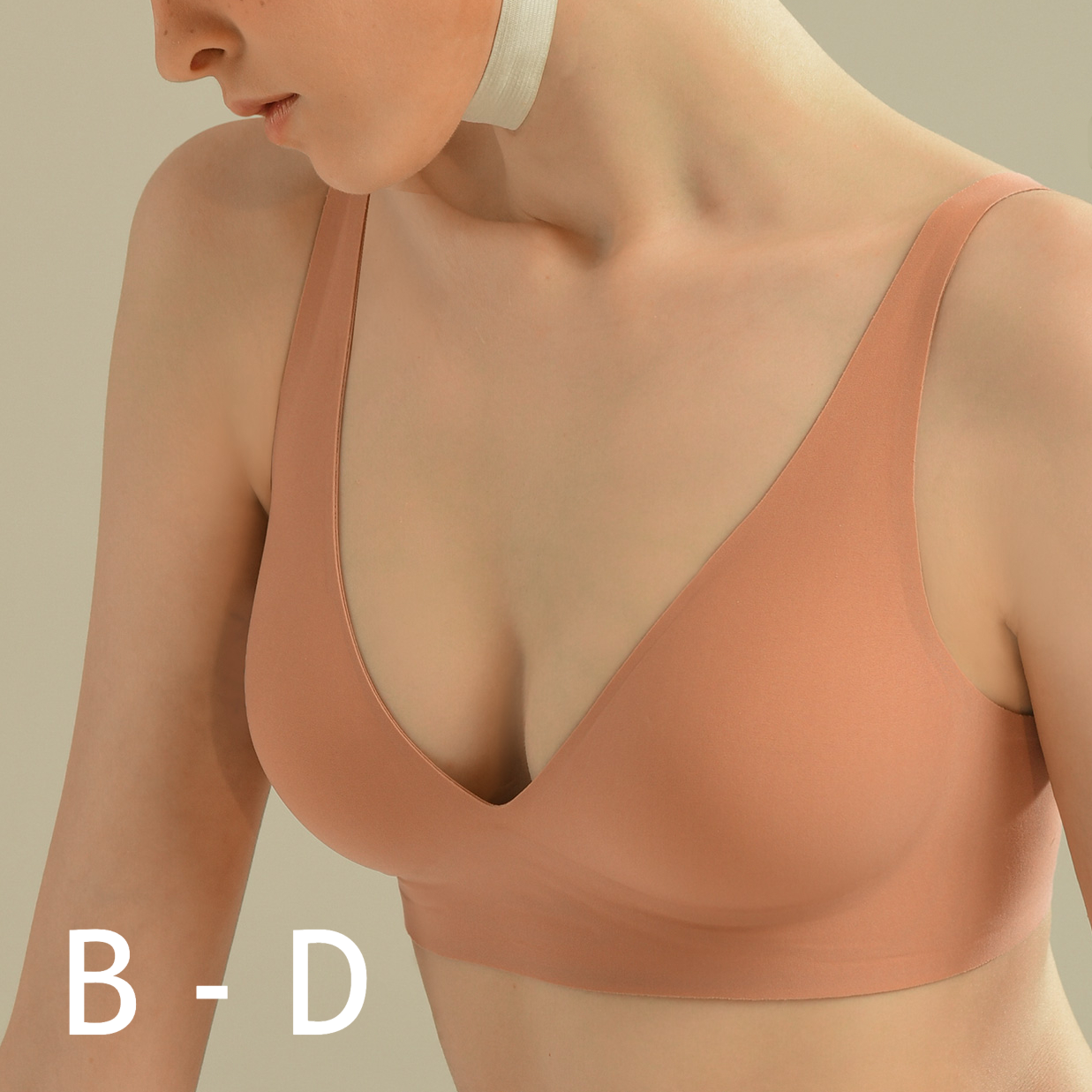 Bonnie Wireless Soft Plunge Bra in Avocado
