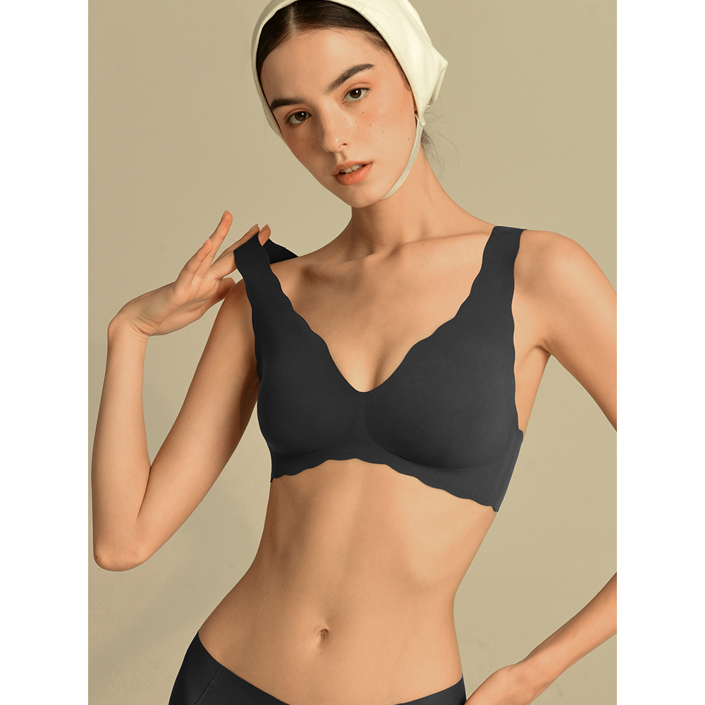 Belle Full-coverage Plunge Bralette in Periwinkle