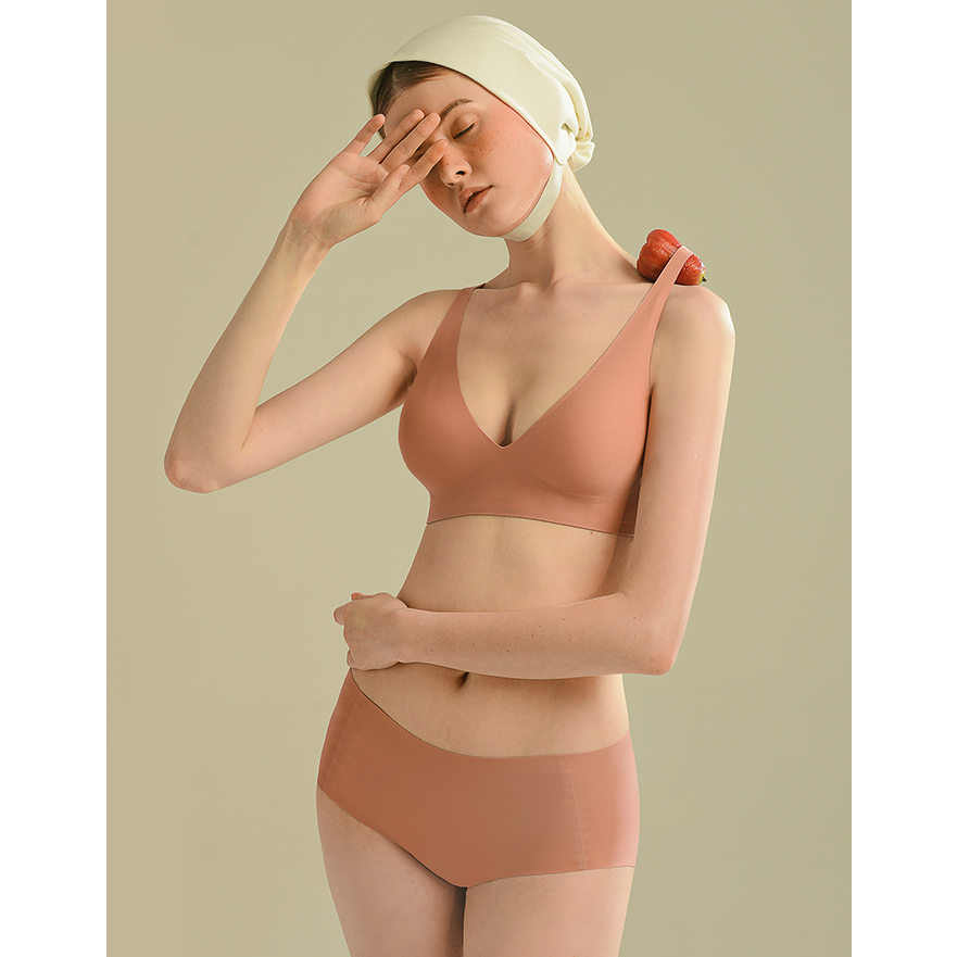 Bonnie Wireless Soft Plunge Bra in Avocado